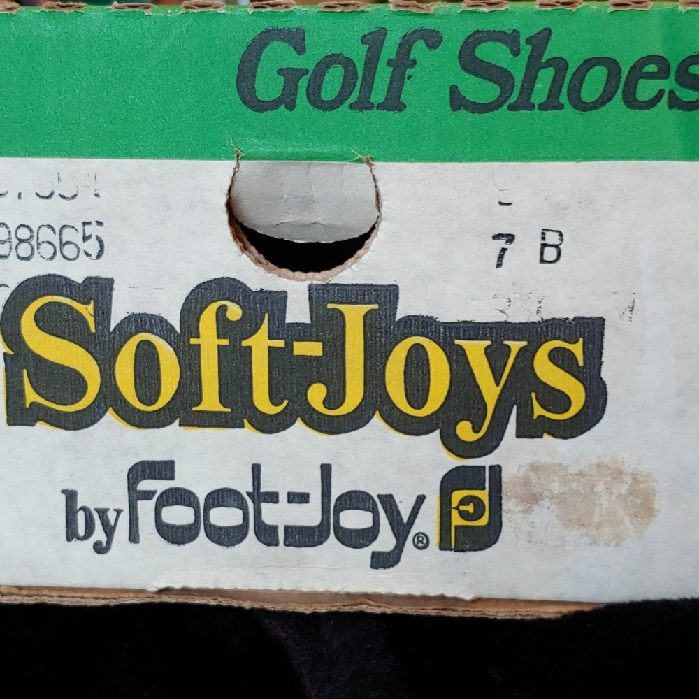 Foot-Joy White Leather Kiltie Golf Shoe - Picture 4 of 4
